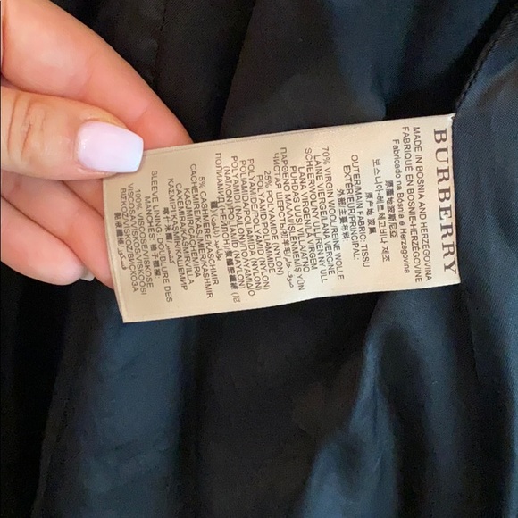 Burberry Belted Wool Coat. - Picture 7 of 7